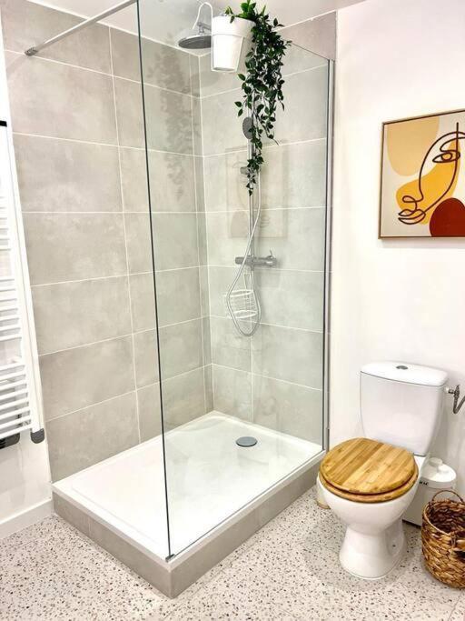 Le Rive Droite - Gare Centre - Wifi - Terrasse - Face Remparts Apartment Avignon Luaran gambar